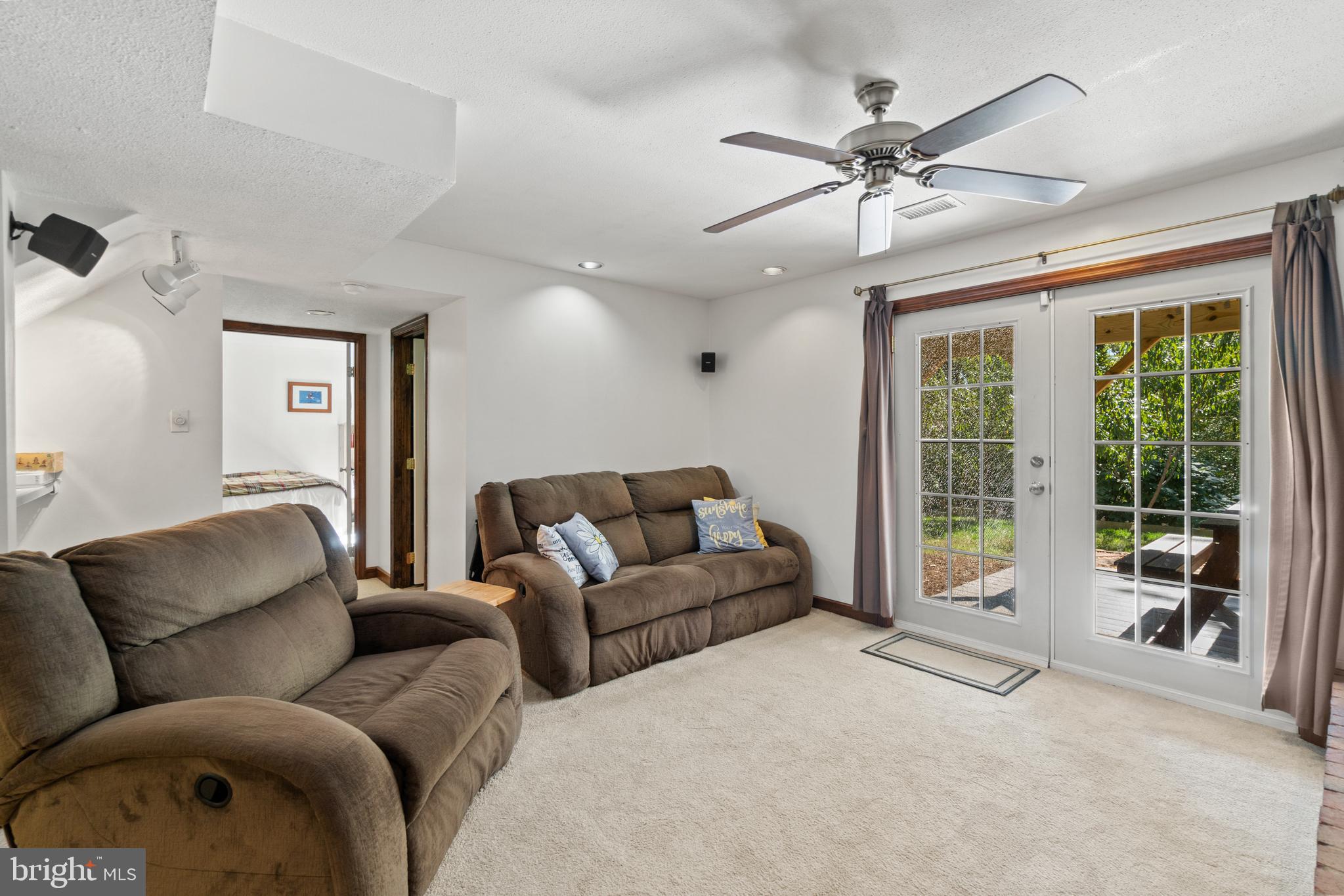 8539 Innisfree Drive Springfield, VA 22153 - Photo 24 of 35 Gallery Image 24