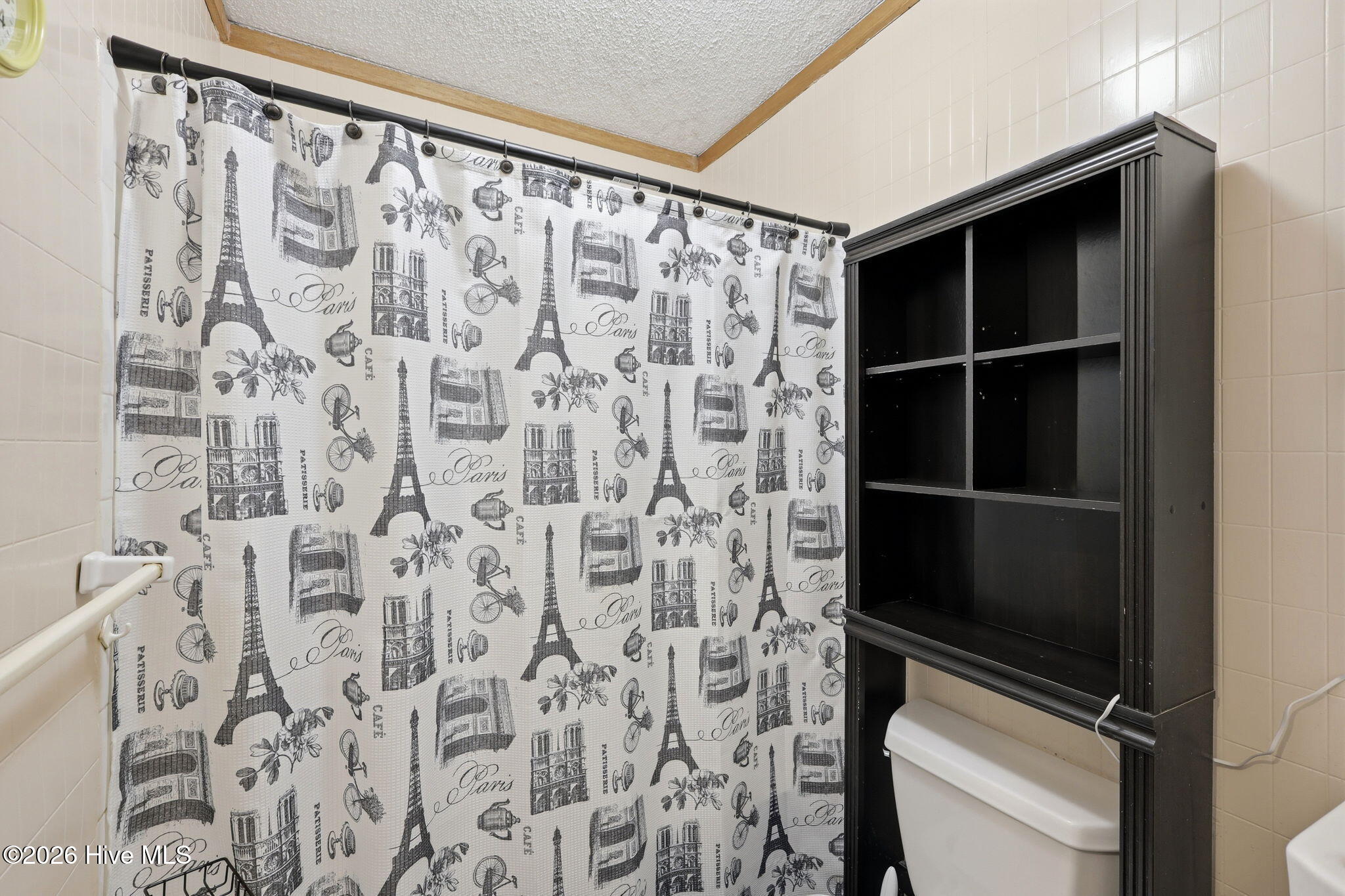 284 Laurel Road Beaufort, NC 28516 - Photo 28 of 41 1 of 2 full bathrooms