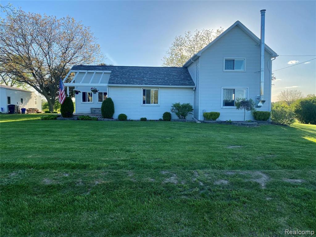 1826 Hadley Road Lapeer, MI 48446 - Photo 2 of 35