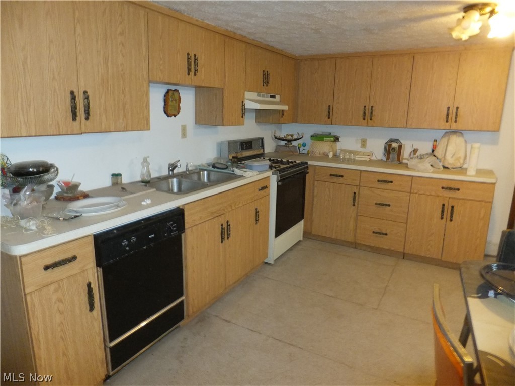 8605 Biddulph Road Brooklyn, OH 44144 - Photo 21 of 24