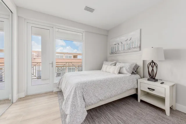 $6,000 | 41 Southwest Seminole Street, Unit 410, Stuart, FL 34994