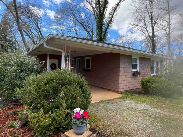 $209,900 | 128 Applewood Lane, Spartanburg, SC 29307