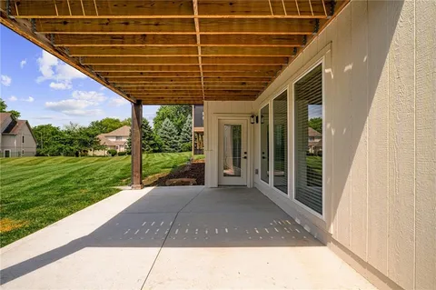 $739,000 | 4209 Northeast Hideaway Drive, Lee's Summit, MO 64064