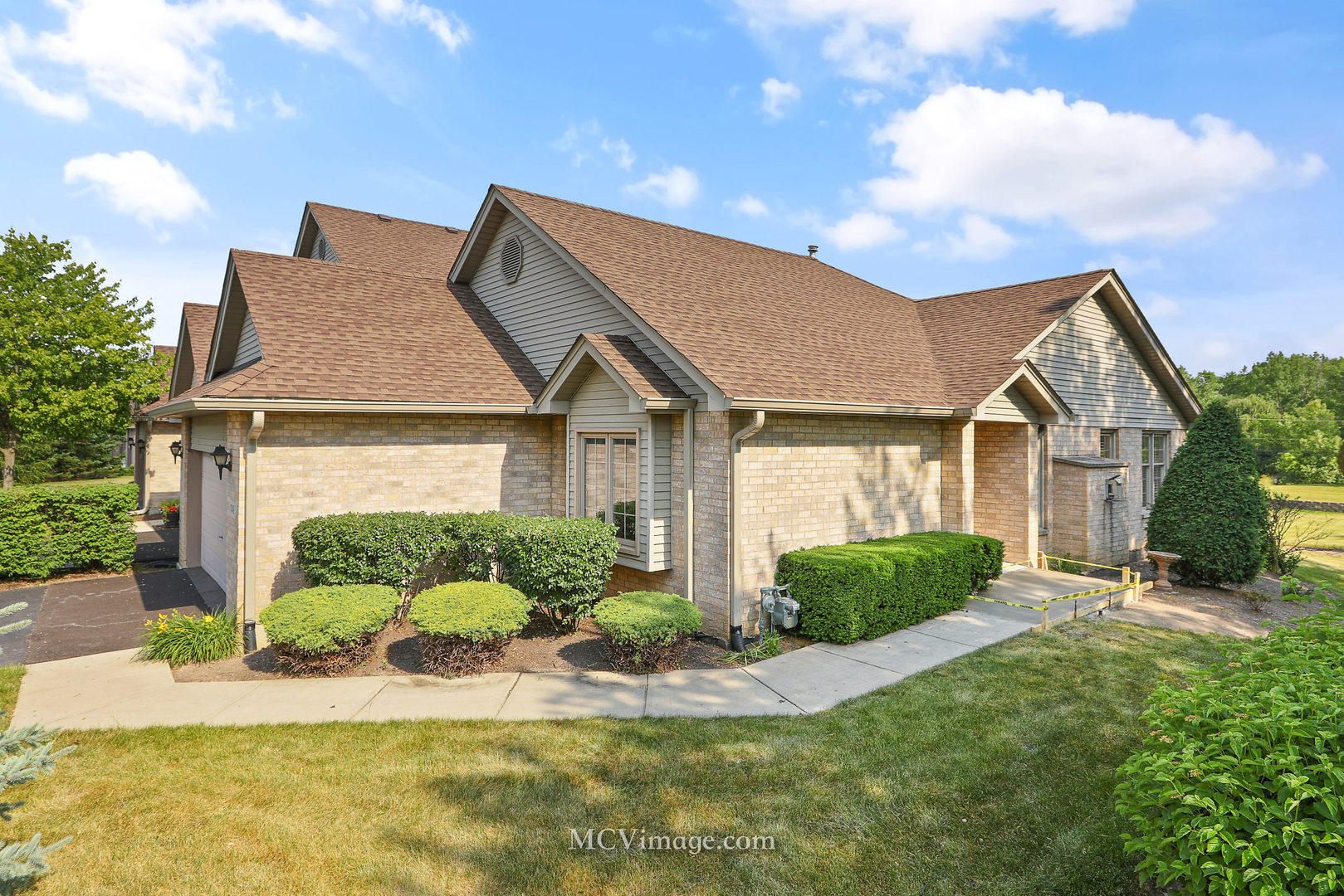 1149 Amber Drive Lemont, IL 60439 - Photo 1 of 24