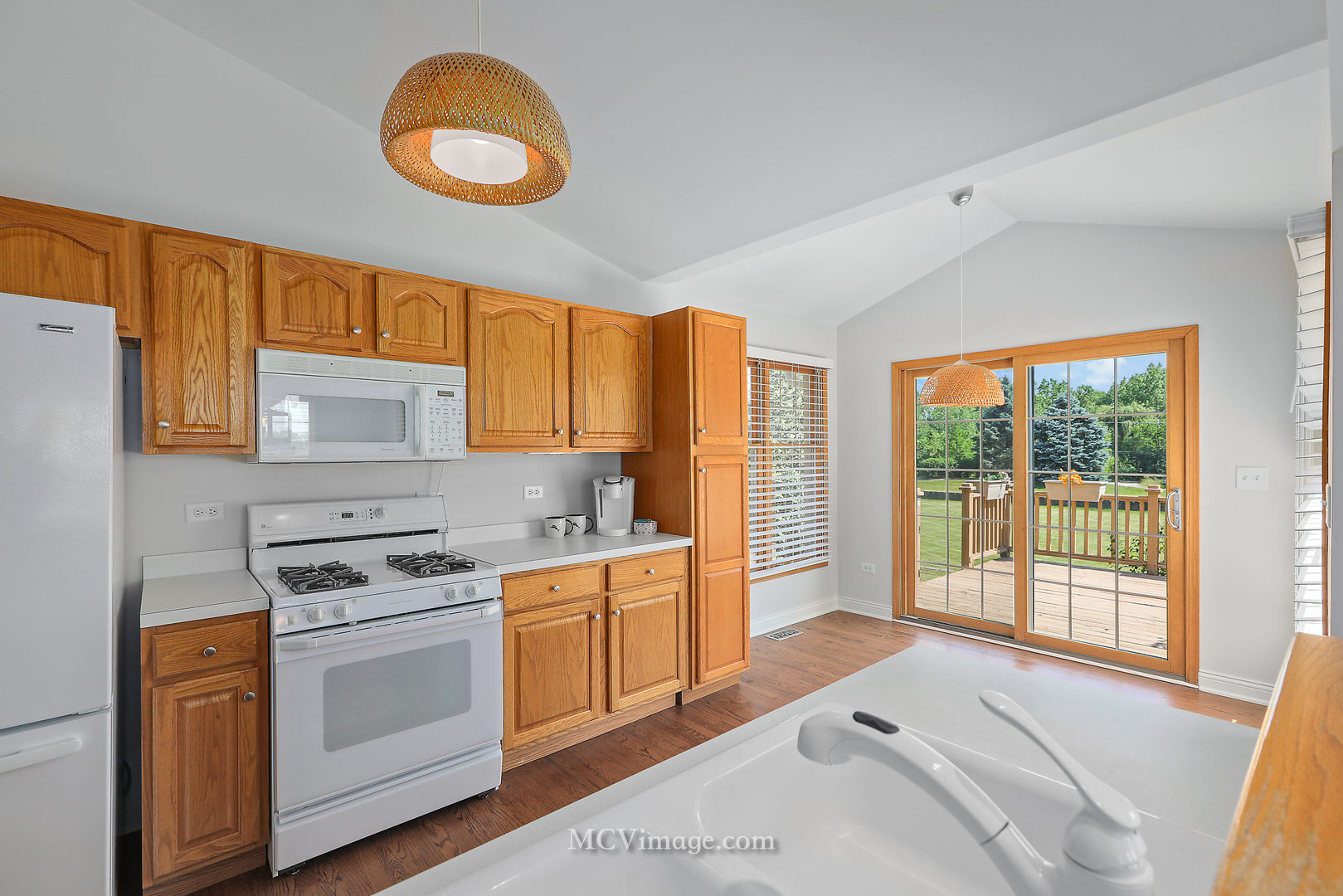 1149 Amber Drive Lemont, IL 60439 - Photo 14 of 24