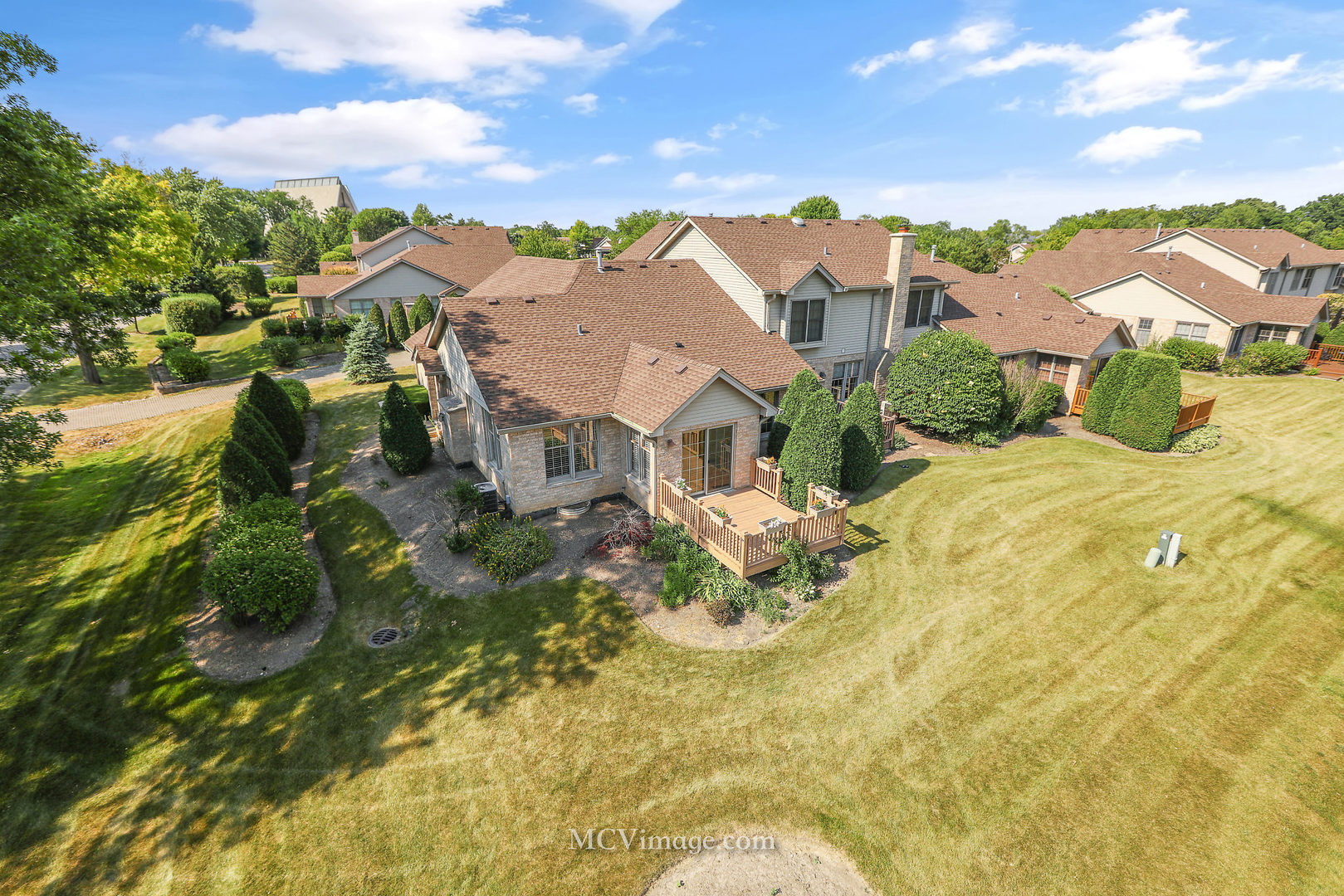 1149 Amber Drive Lemont, IL 60439 - Photo 3 of 24