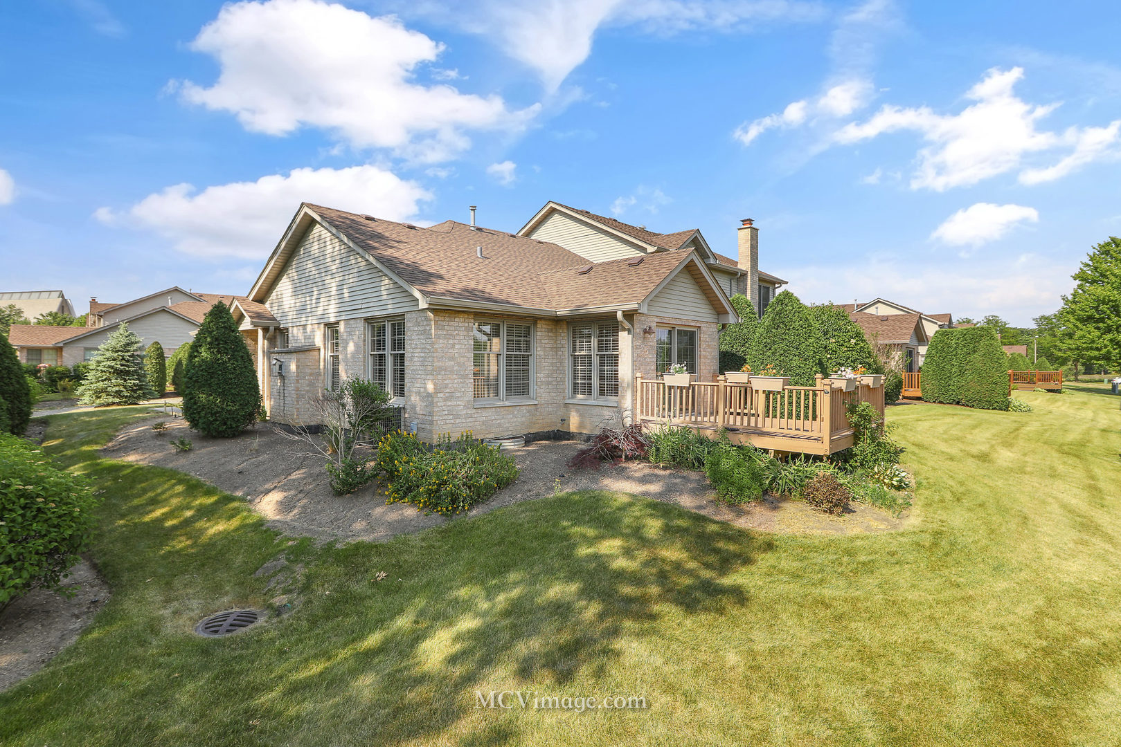 1149 Amber Drive Lemont, IL 60439 - Photo 5 of 24