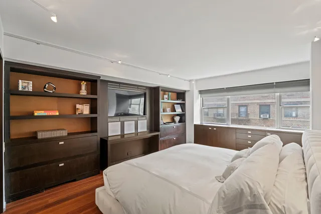 $3,450,000 | 40 East 78th Street, Unit 7H | Upper East Side