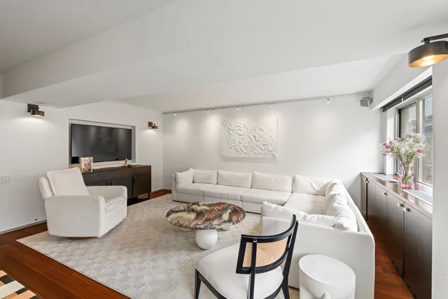 $3,450,000 | 40 East 78th Street, Unit 7H | Upper East Side