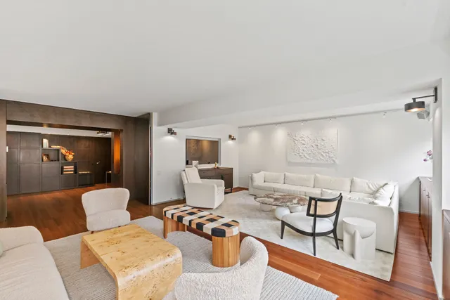 $3,450,000 | 40 East 78th Street, Unit 7H | Upper East Side