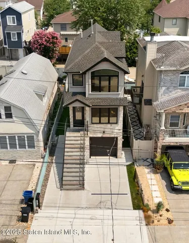 a view of a large white building