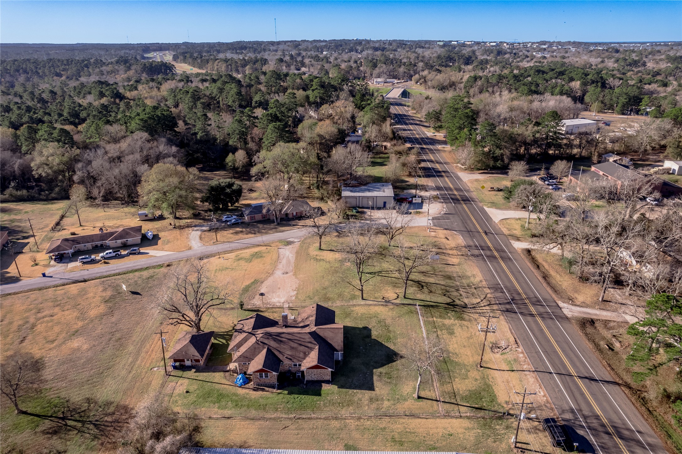 2201 Badger Lane Huntsville, TX 77320 - Photo 13 of 33