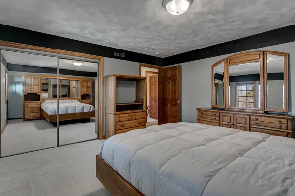 $945,000 | W7373 Spring Valley Drive, Greenville, WI 54942