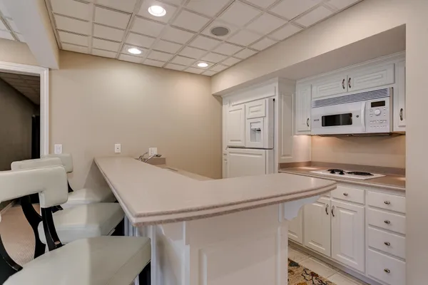 $945,000 | W7373 Spring Valley Drive, Greenville, WI 54942