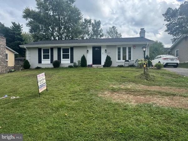 $630,000 | 1314 East Holly Avenue, Sterling, VA 20164