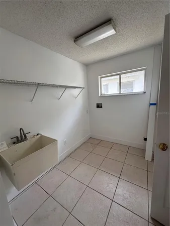 $2,350 | 8149 Woodsworth Drive, Orlando, FL 32817