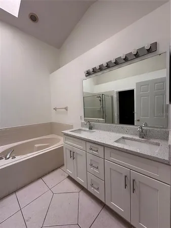 $2,350 | 8149 Woodsworth Drive, Orlando, FL 32817