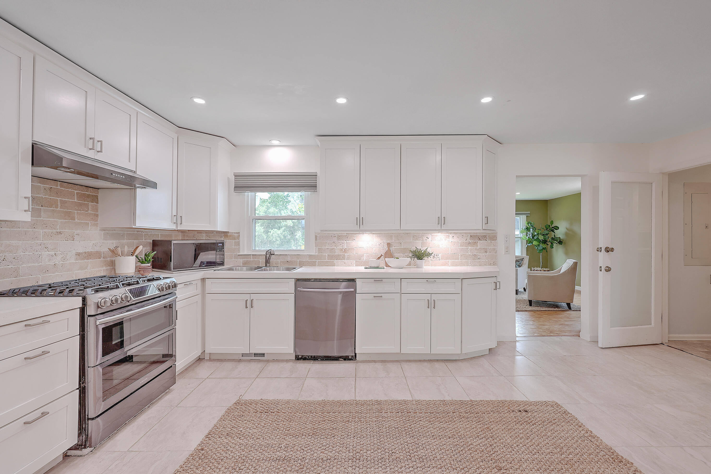 2403 Pristine View Road Charleston, SC 29414 - Photo 13 of 82 ZYN_1643_4_5_6_7_8_9