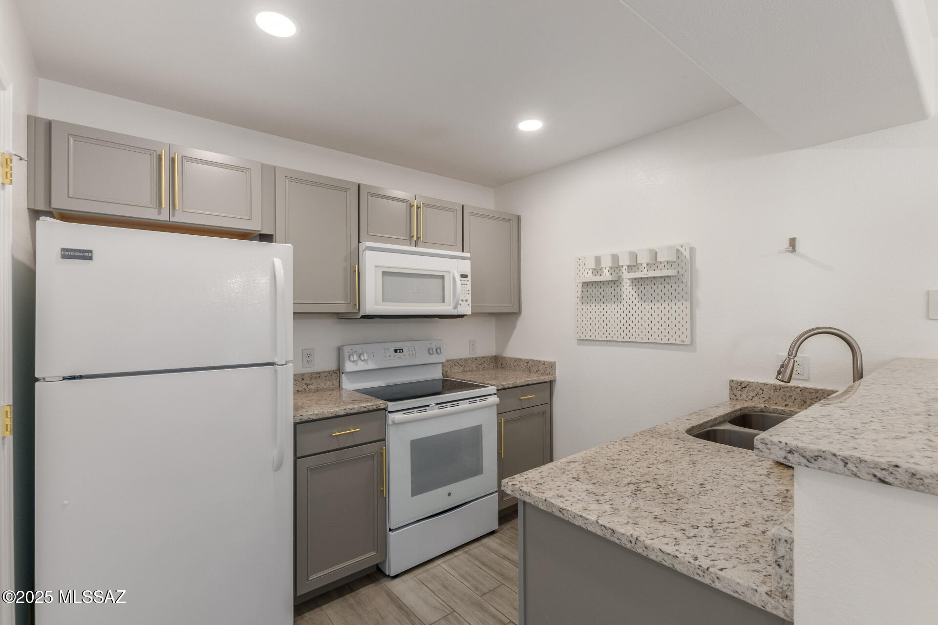 5751 North Kolb Road, Unit 21102 Tucson, AZ 85750 - Photo 8 of 22