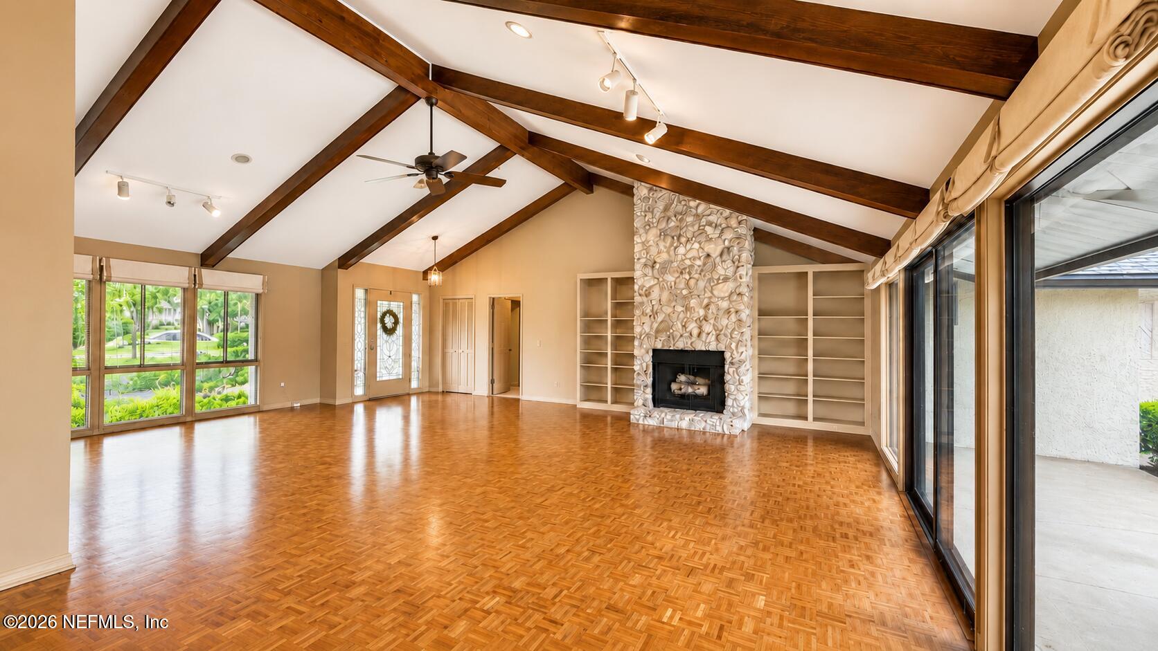 8166 Hunters Grove Road Jacksonville, FL 32256 - Photo 9 of 61 Great room 1