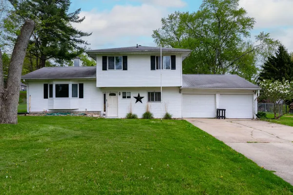 $279,000 | 16271 Merson Court, Buchanan, MI 49107