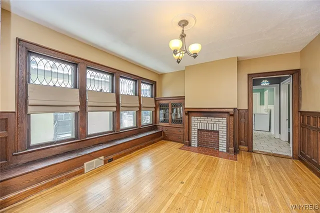 $1,650 | 507 West Delavan Avenue, Unit 1, Buffalo, NY 14222