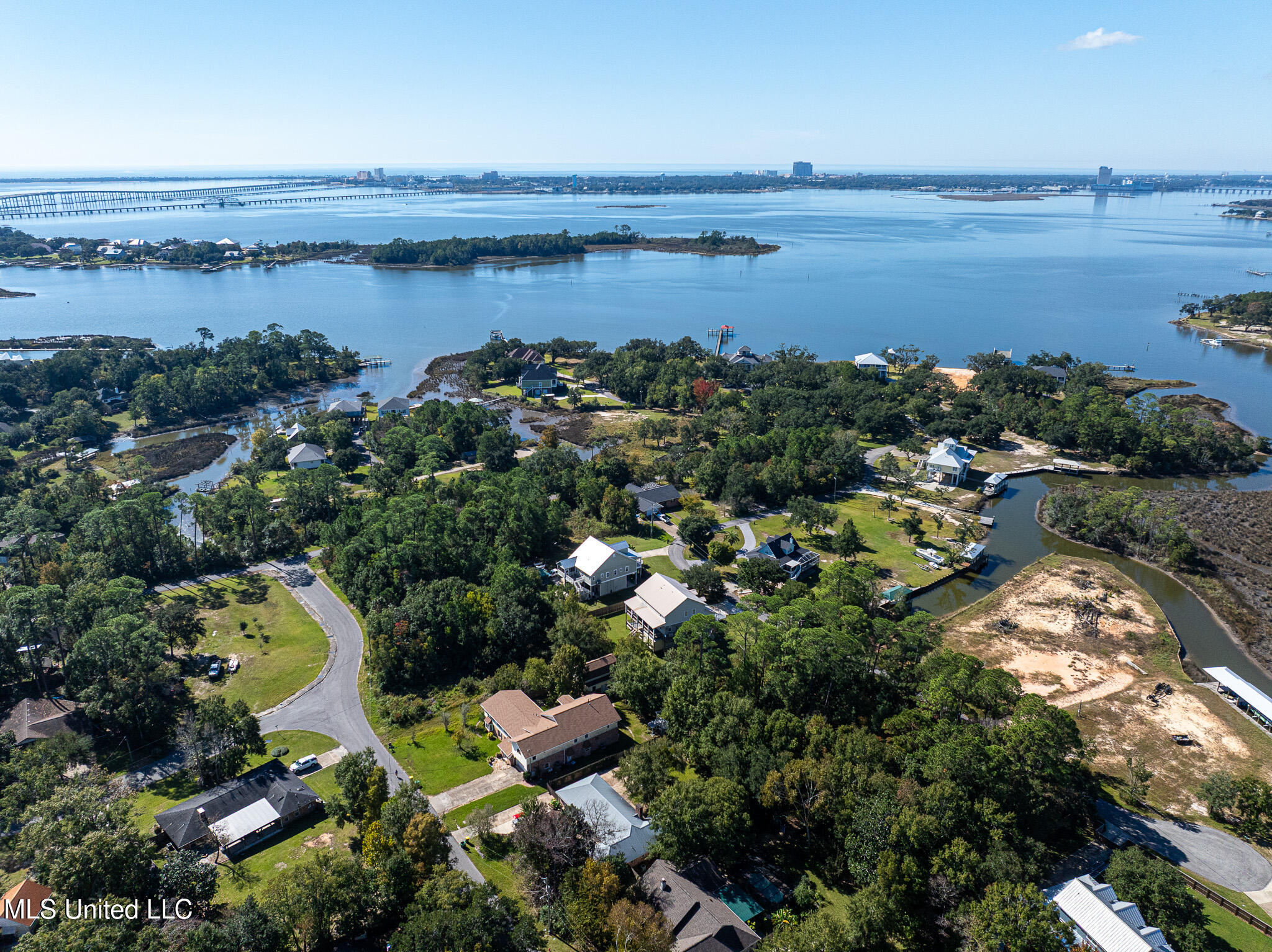 6316 Porteaux Road Ocean Springs, MS 39564 - Photo 118 of 123 DJI_20251106104347_0027_D-2