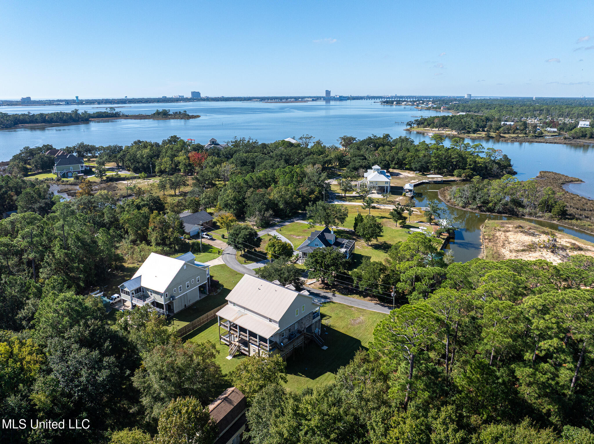 6316 Porteaux Road Ocean Springs, MS 39564 - Photo 120 of 123 DJI_20251106104447_0031_D-2