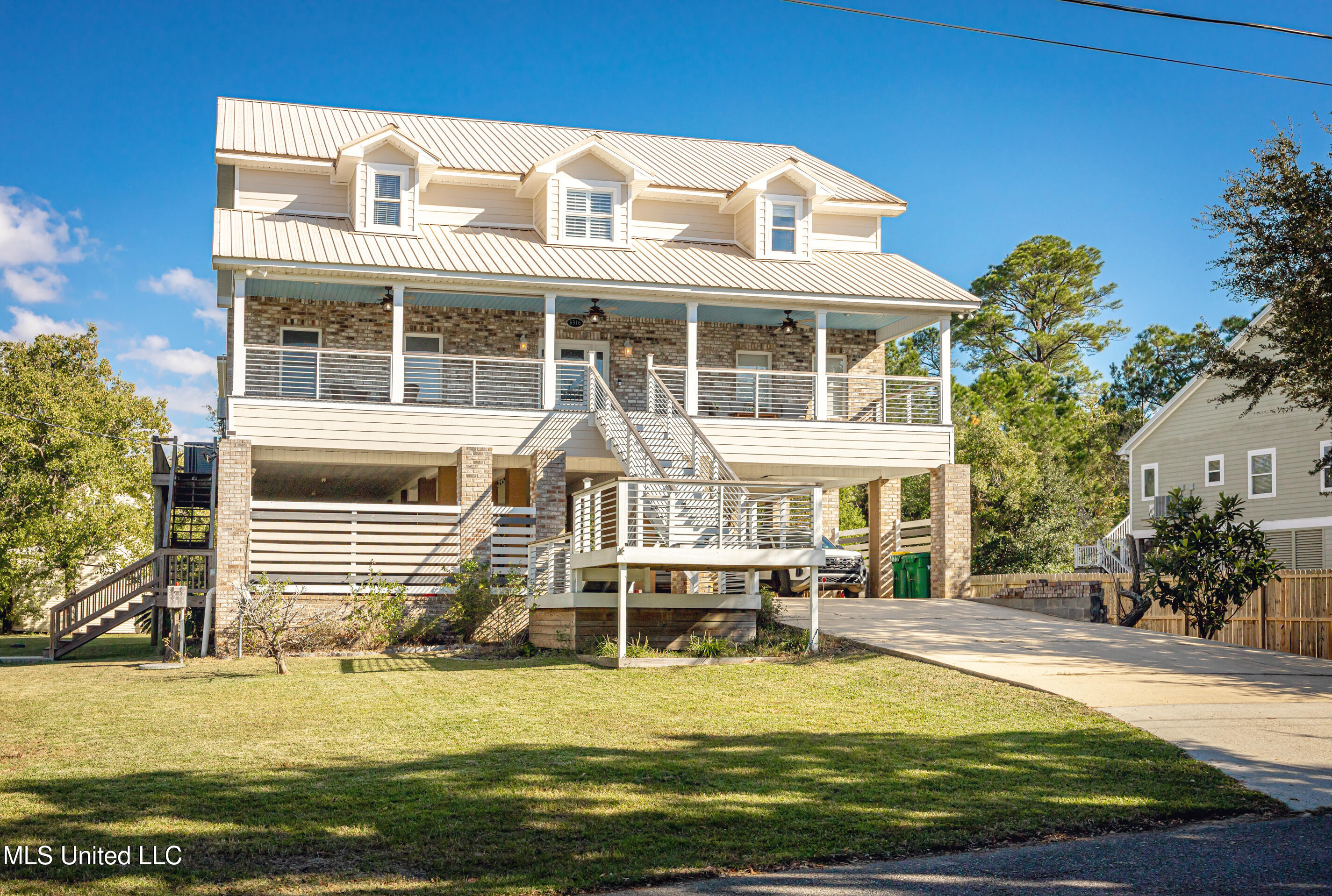 6316 Porteaux Road Ocean Springs, MS 39564 - Photo 2 of 123 IMG_5509
