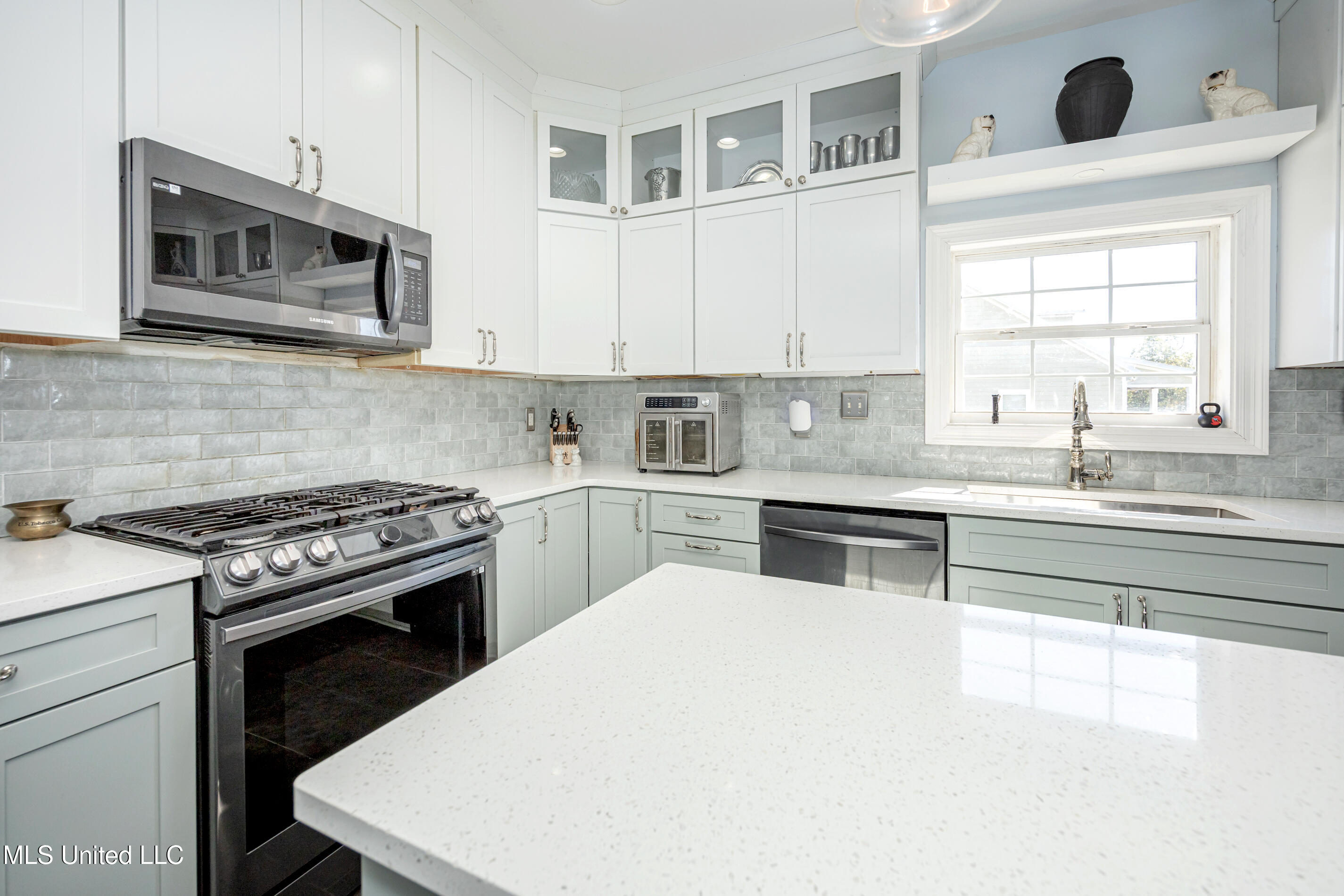 6316 Porteaux Road Ocean Springs, MS 39564 - Photo 21 of 123 IMG_5344