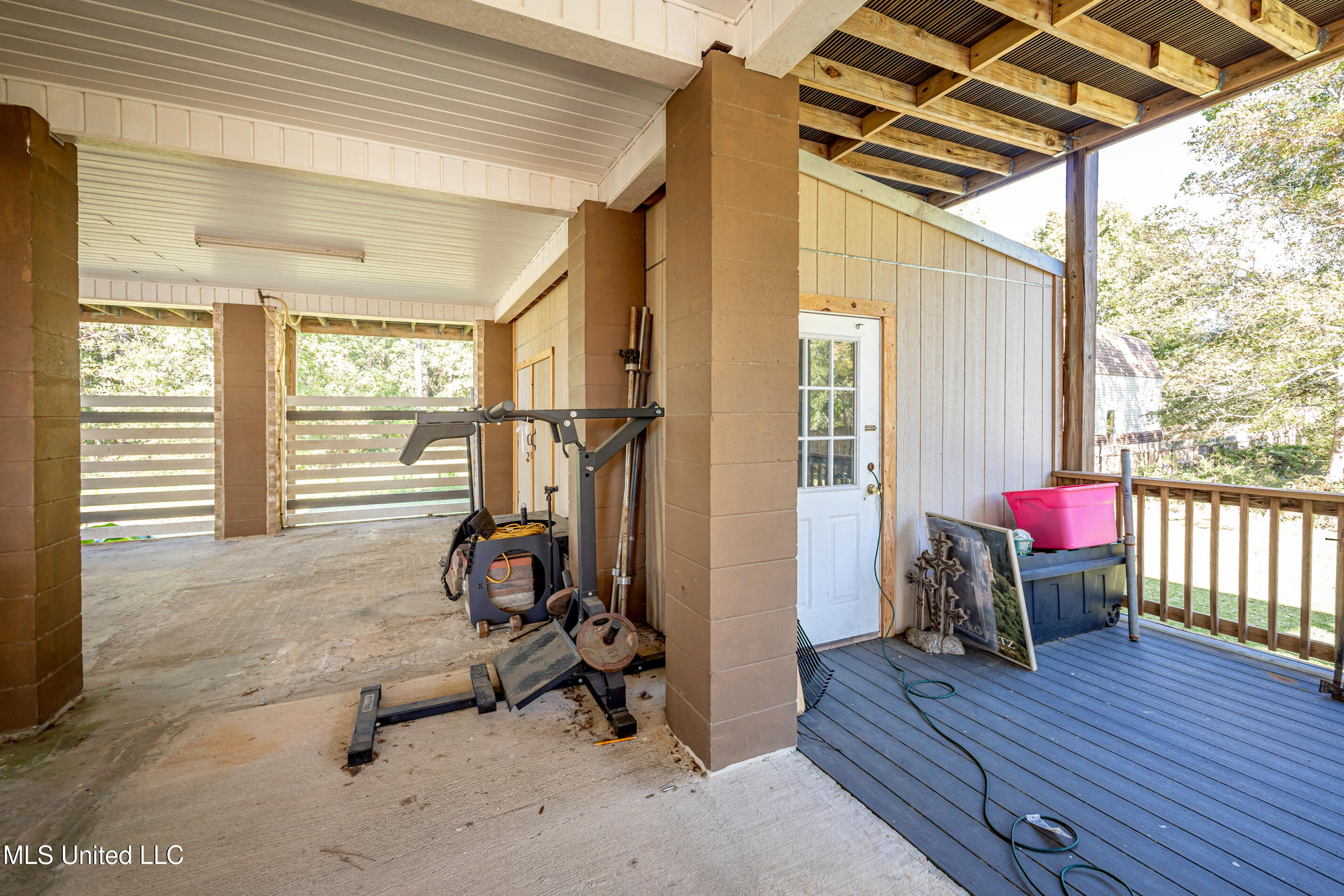 6316 Porteaux Road Ocean Springs, MS 39564 - Photo 86 of 123 IMG_5476