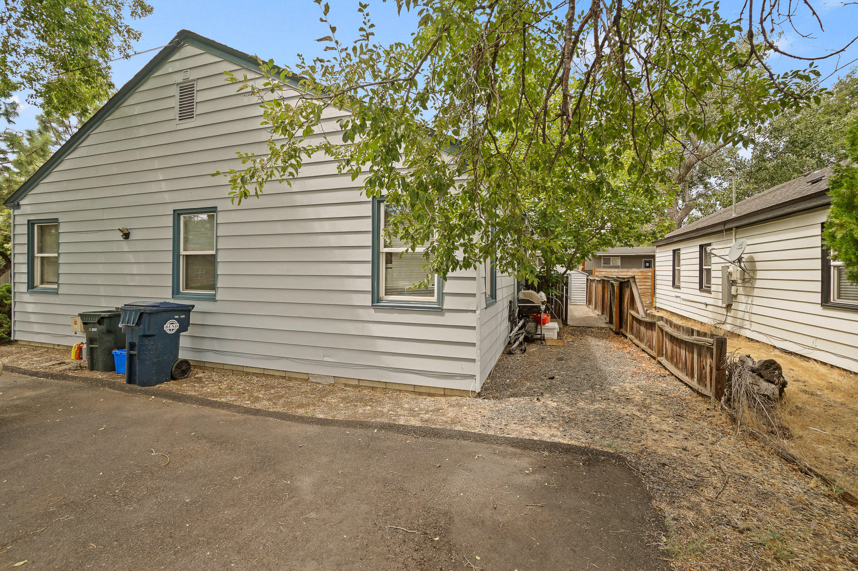 468 Northeast Olney Avenue Bend, OR 97701 - Photo 6 of 31 468 NE Olney Avenue-7