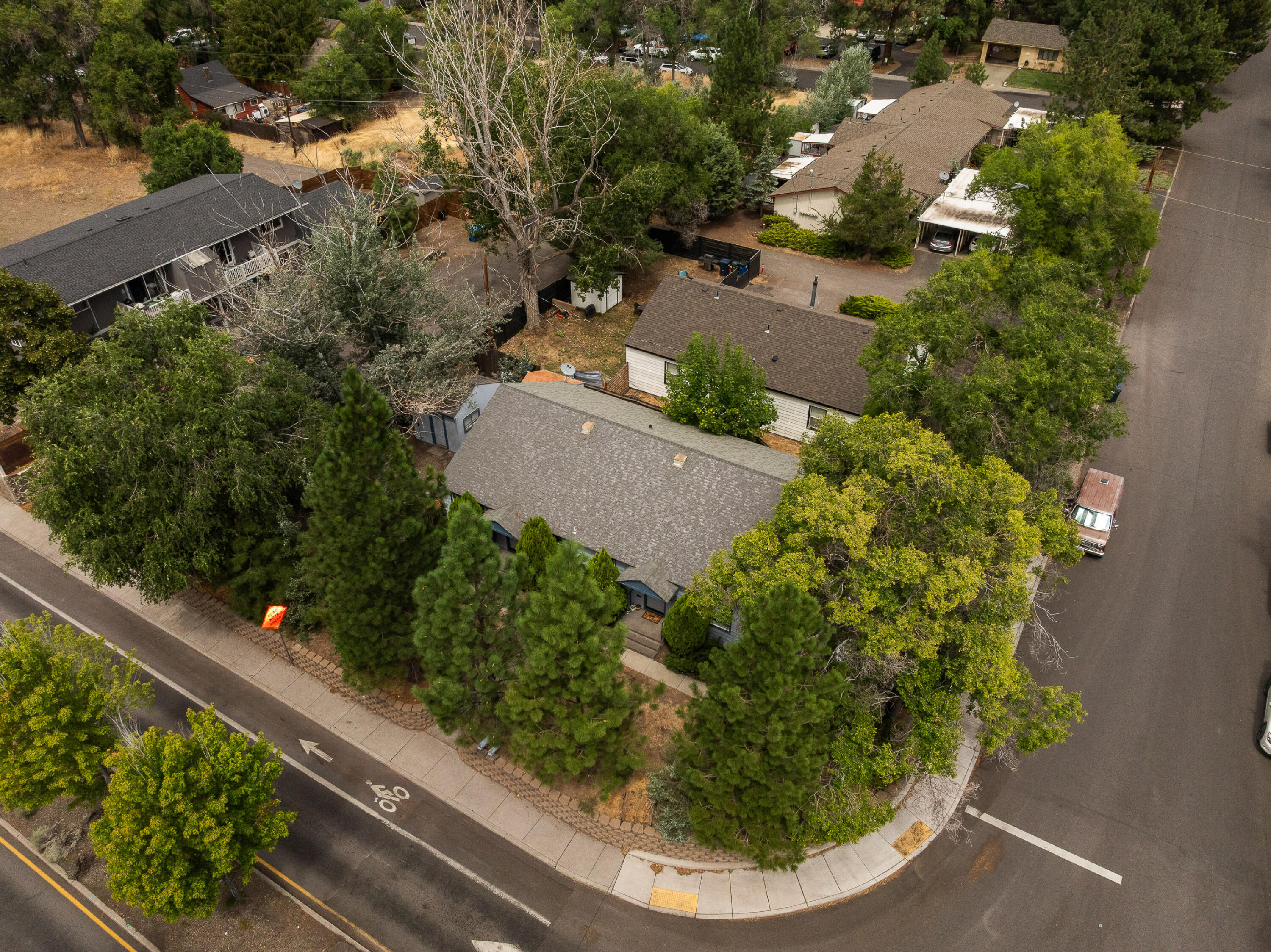 468 Northeast Olney Avenue Bend, OR 97701 - Photo 9 of 31 468 NE Olney Avenue-11
