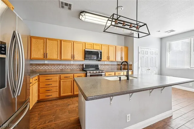 $574,900 | 6133 Benchmark Way, North Las Vegas, NV 89031