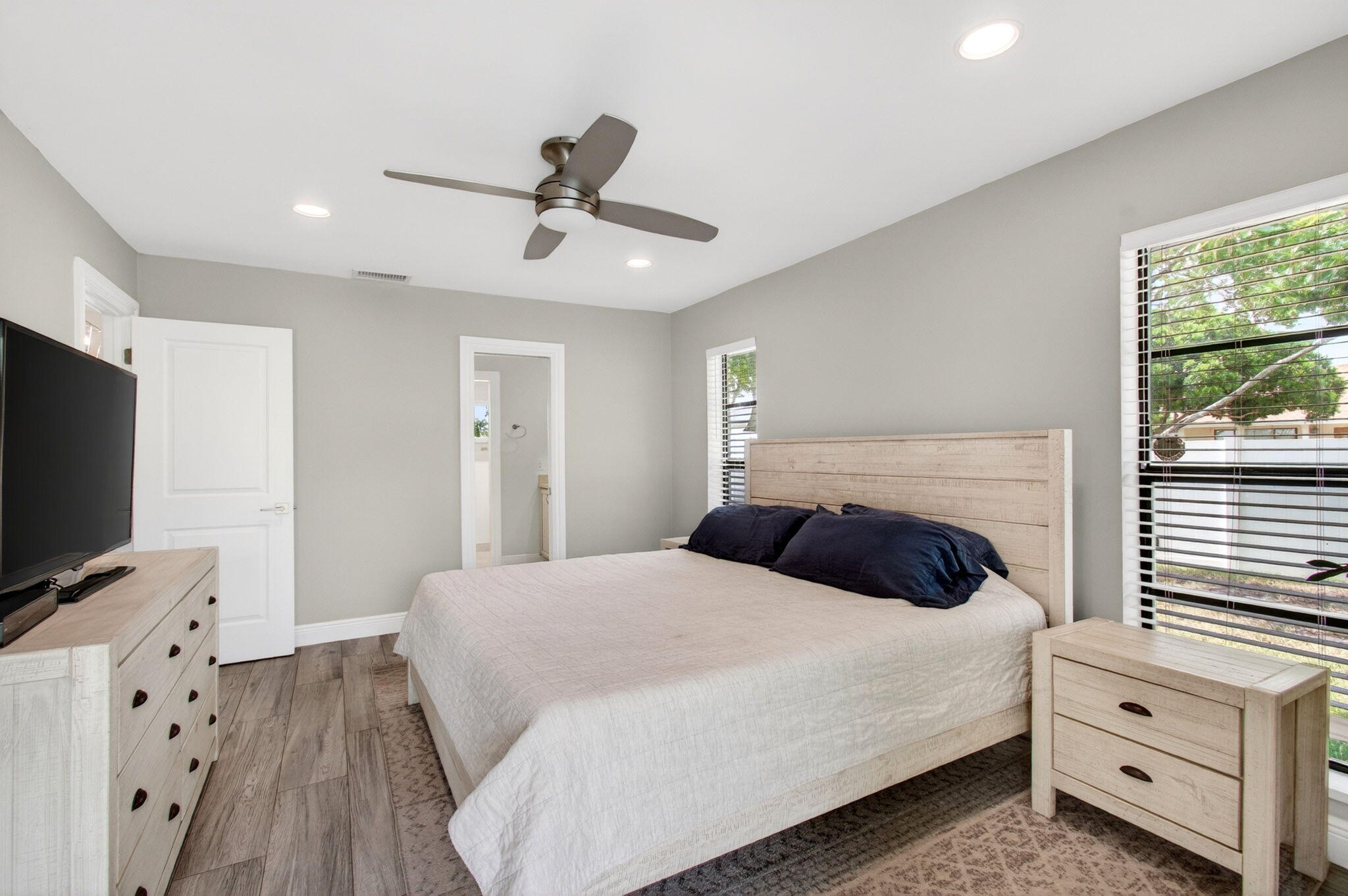 17773 Maplewood Drive Boca Raton, FL 33487 - Photo 24 of 50 Primary Suite