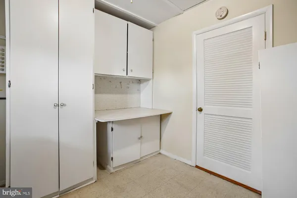 $3,000 | 6621 Edsall Road, Springfield, VA 22151