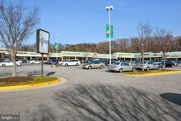 $3,000 | 6621 Edsall Road, Springfield, VA 22151