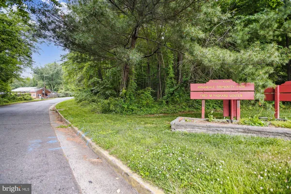 $3,000 | 6621 Edsall Road, Springfield, VA 22151