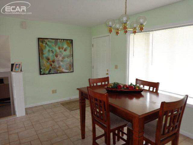 11178 South Morrish Road Montrose, MI 48457 - Photo 4 of 12 20449669-3.JPG