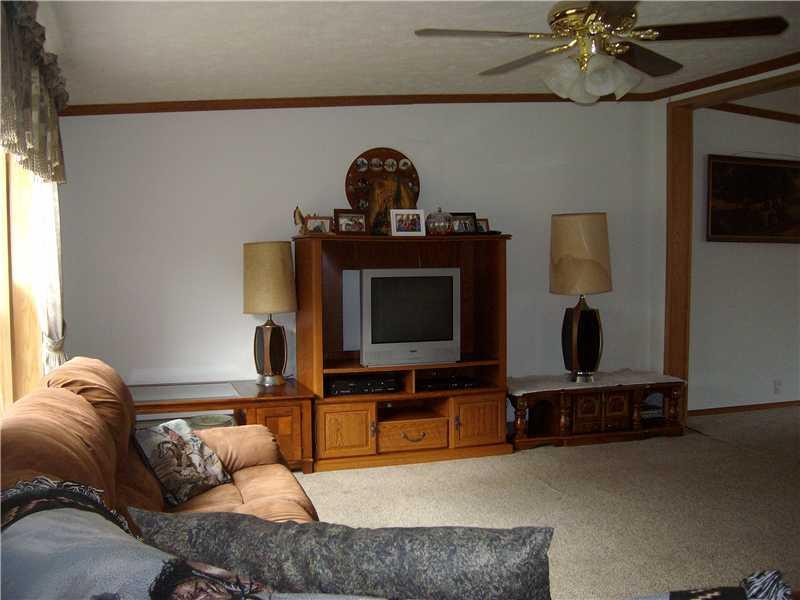4005 Ballinger Road Martinsville, IN 46151 - Photo 12 of 19 Gallery Image 12