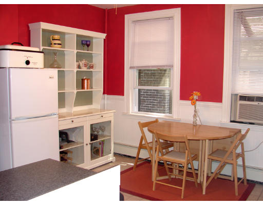 22 Irving Street, Unit 2 Boston, MA 02114 - Photo 2 of 7
