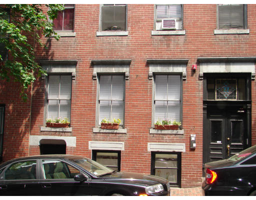 22 Irving Street, Unit 2 Boston, MA 02114 - Photo 7 of 7