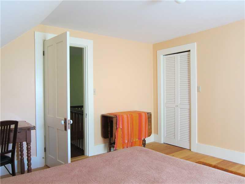 31 Leach Road Kittery, ME 03904 - Photo 23 of 27 Bedroom. The Peach Bedroom.