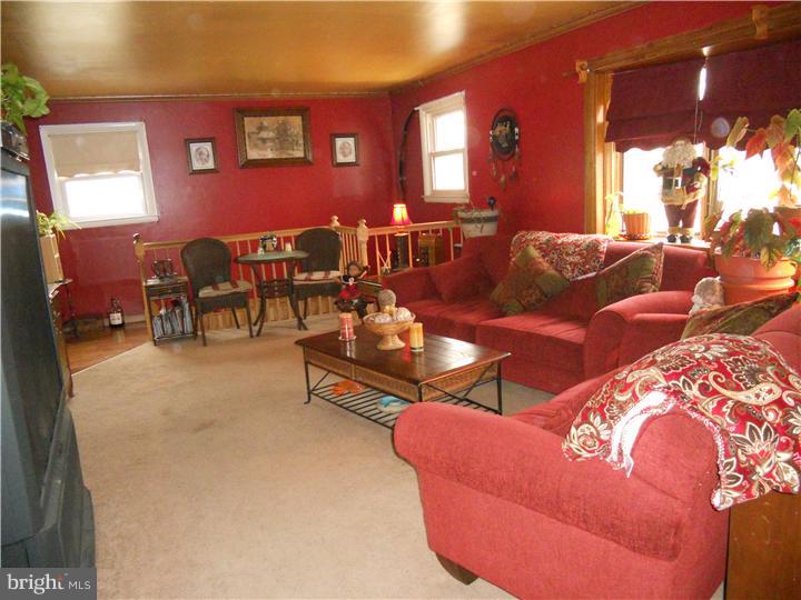 213 Pulaski Avenue Riverside, NJ 08075 - Photo 2 of 16 Great Room