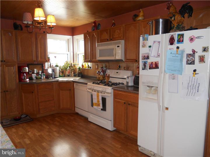 213 Pulaski Avenue Riverside, NJ 08075 - Photo 7 of 16 Kitchen
