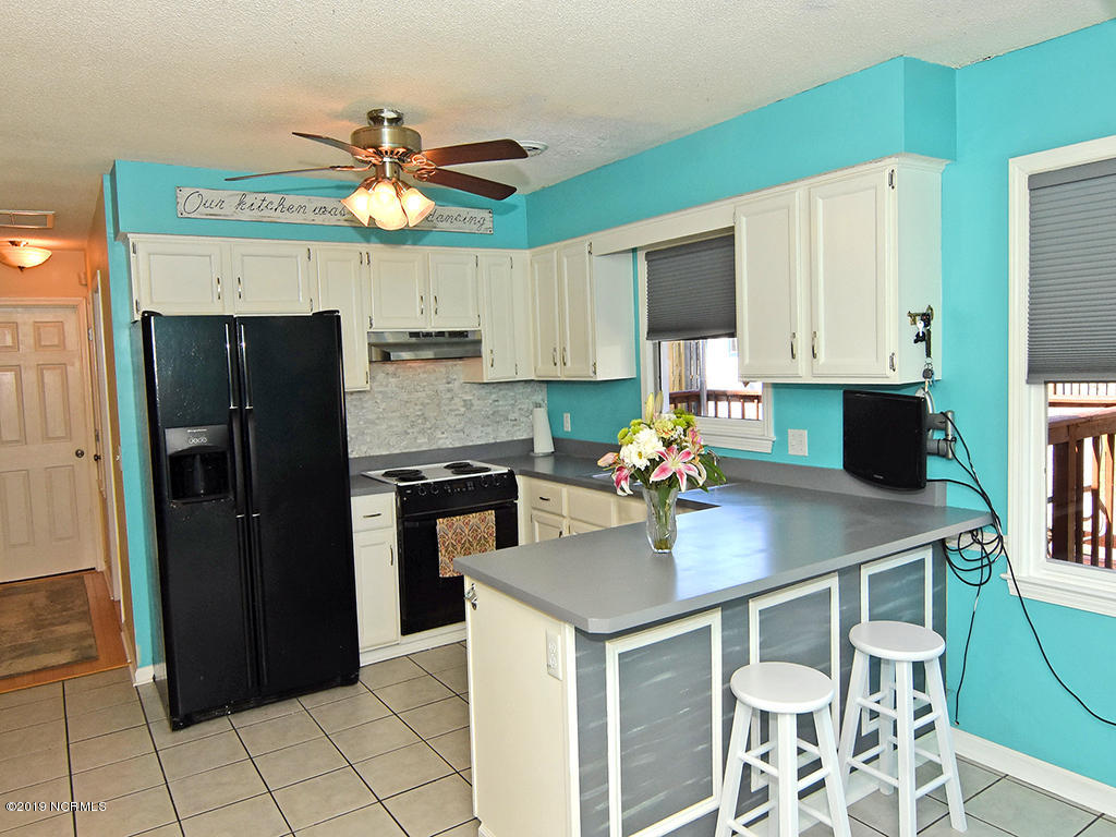6001 Fallen Tree Road Wilmington, NC 28405 - Photo 11 of 28 Kitchen 3