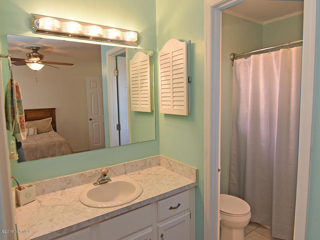 6001 Fallen Tree Road Wilmington, NC 28405 - Photo 18 of 28 Mastr Bath