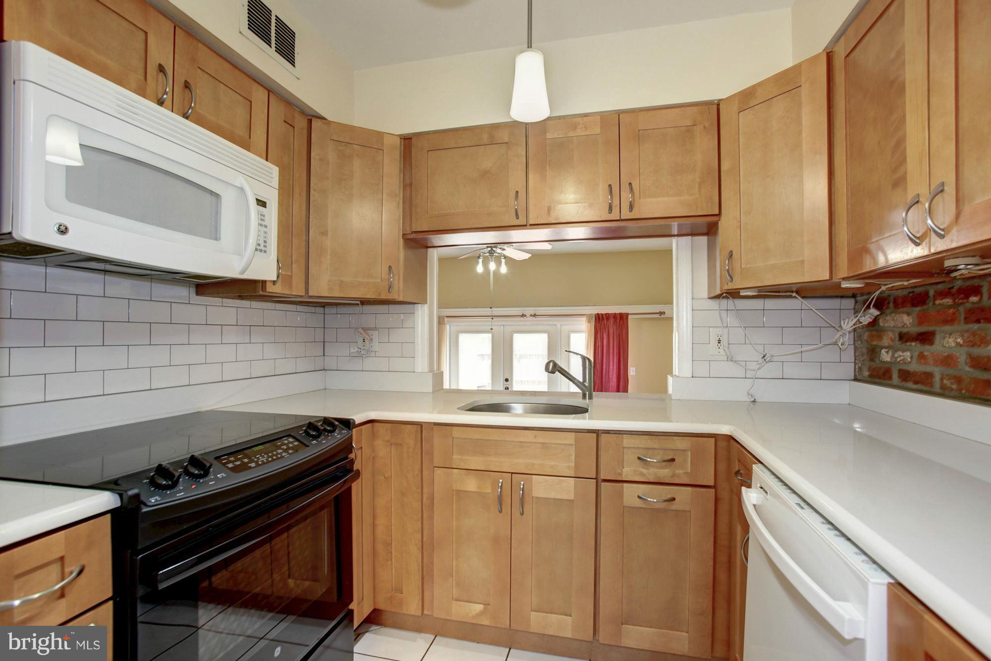 8358 Forrester Boulevard, Unit 471 Springfield, VA 22152 - Photo 5 of 30 Kitchen