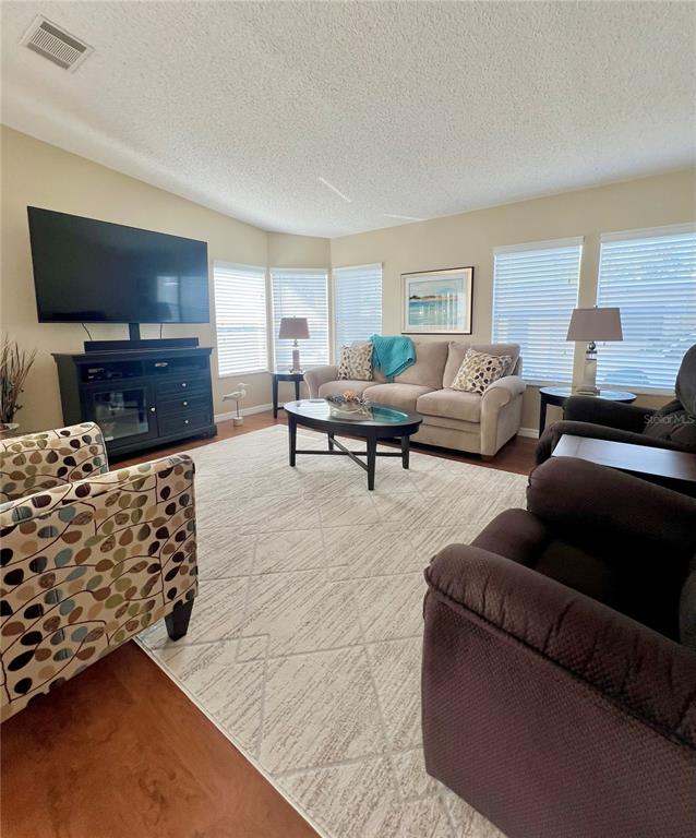1100 South Belcher Road, Unit 512 Largo, FL 33771 - Photo 24 of 73 Living room