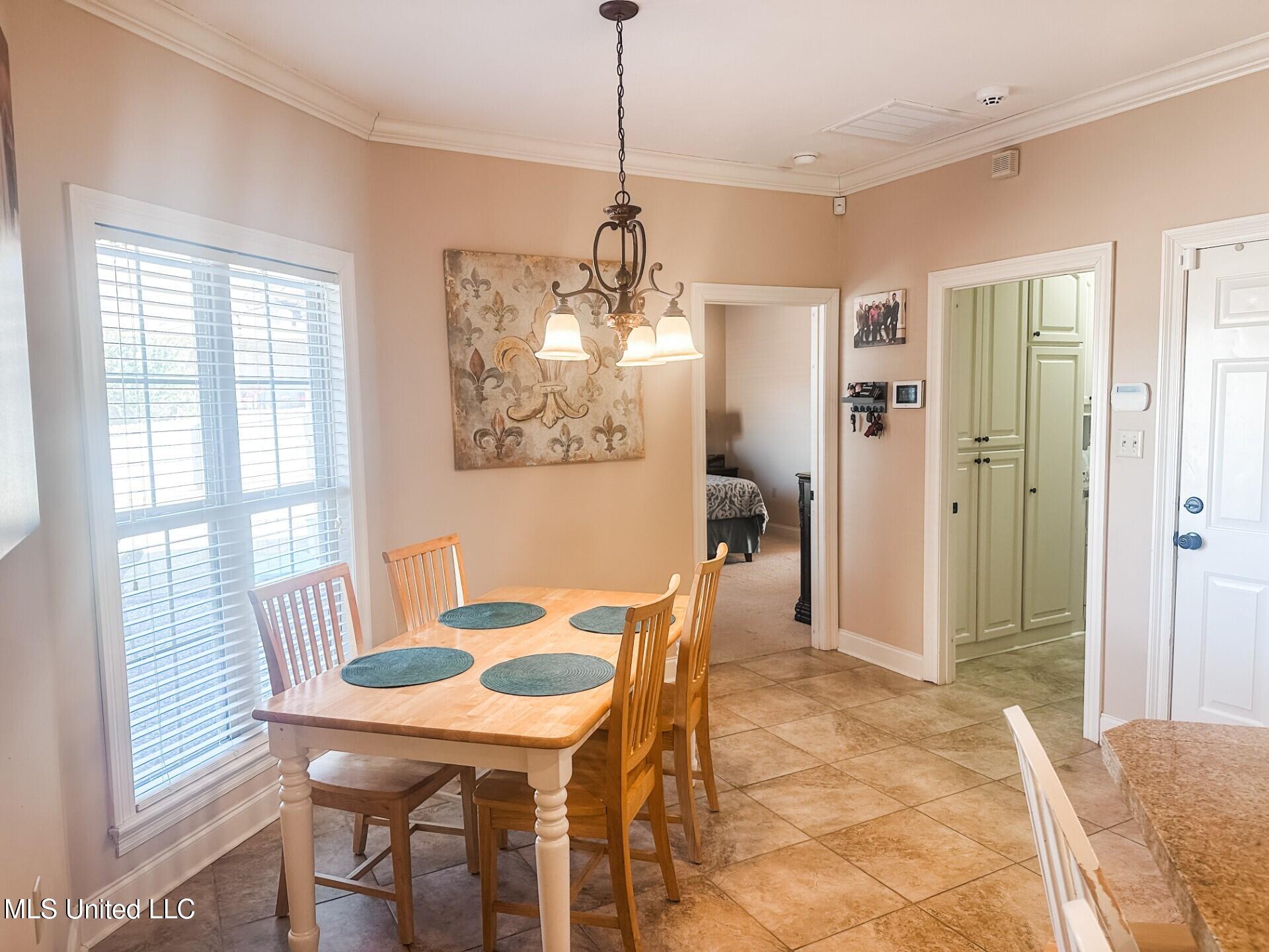 161 Britton Circle Flowood, MS 39232 - Photo 8 of 21 BreakfastNook